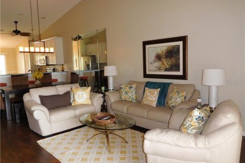 Condo in Sarasota, Florida, 2 bedrooms  № 248811 - photo 8