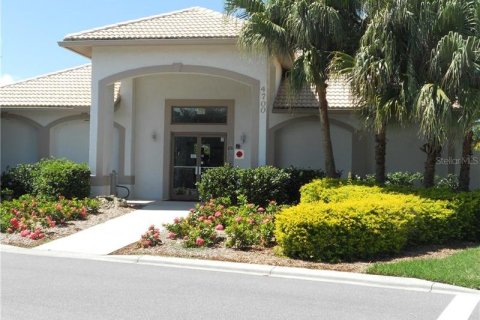 Condo in Sarasota, Florida, 2 bedrooms  № 248811 - photo 20