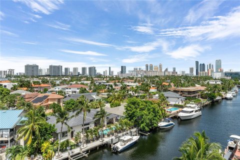 Condominio en venta en North Miami Beach, Florida, 2 dormitorios, 106.37 m2 № 699449 - foto 5
