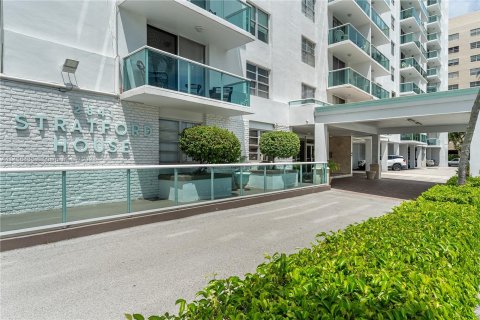Condominio en venta en North Miami Beach, Florida, 2 dormitorios, 106.37 m2 № 699449 - foto 24