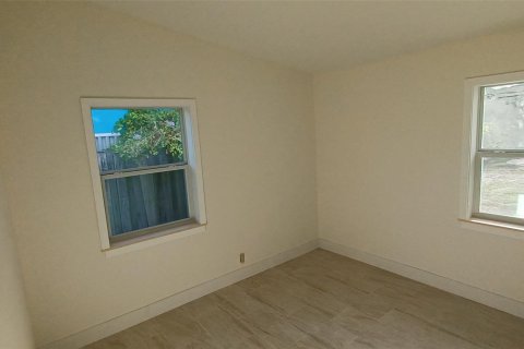 House in Fort Lauderdale, Florida 4 bedrooms, 106.37 sq.m. № 1145982 - photo 5