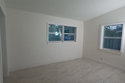 House in Fort Lauderdale, Florida 4 bedrooms, 106.37 sq.m. № 1145982 - photo 6