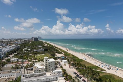 Copropriété à vendre à Miami Beach, Floride: 2 chambres, 130.99 m2 № 1077991 - photo 22