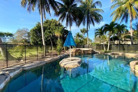 Casa en venta en Davie, Florida, 6 dormitorios, 462.65 m2 № 932337 - foto 14