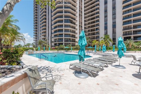 Condominio en venta en Aventura, Florida, 2 dormitorios, 141.4 m2 № 1215790 - foto 29