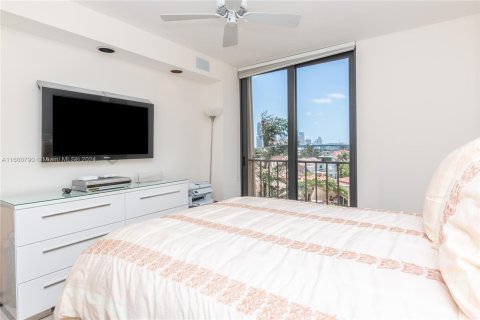 Condo in Aventura, Florida, 2 bedrooms  № 1215790 - photo 14