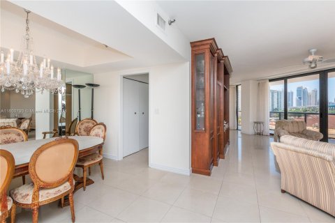 Copropriété à vendre à Aventura, Floride: 2 chambres, 141.4 m2 № 1215790 - photo 10