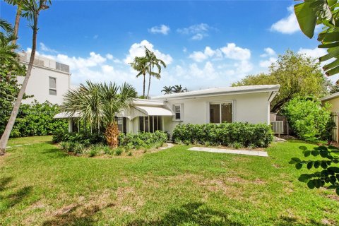 Villa ou maison à vendre à Key Biscayne, Floride: 2 chambres, 96.99 m2 № 1207220 - photo 11