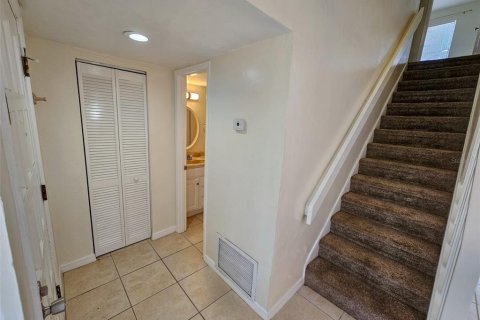 Touwnhouse à vendre à Lakeland, Floride: 3 chambres, 137.68 m2 № 1250152 - photo 4