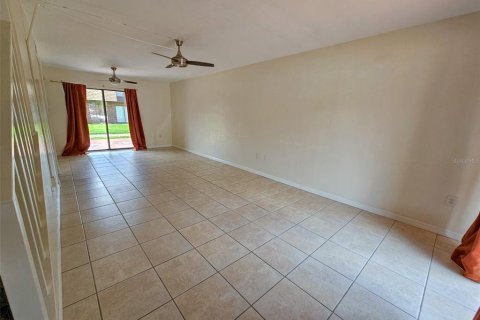 Touwnhouse à vendre à Lakeland, Floride: 3 chambres, 137.68 m2 № 1250152 - photo 7