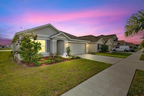 Villa ou maison à vendre à Wimauma, Floride: 3 chambres, 155.7 m2 № 1113161 - photo 2