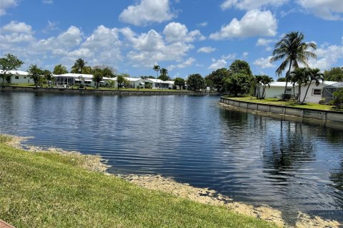 Casa en venta en Tamarac, Florida, 2 dormitorios, 140.1 m2 № 1175043 - foto 8