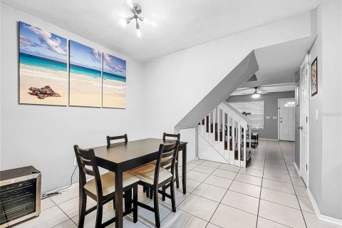 Touwnhouse à vendre à Tampa, Floride: 2 chambres, 106.65 m2 № 1246598 - photo 11