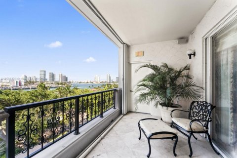 Condo in Miami Beach, Florida, 3 bedrooms  № 1187422 - photo 27