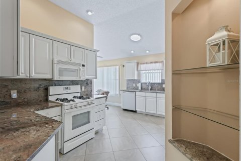 Casa en venta en The Villages, Florida, 3 dormitorios, 148.83 m2 № 1405731 - foto 9