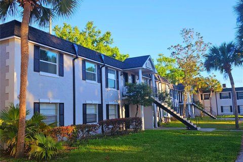 Condominio en venta en Orlando, Florida, 2 dormitorios, 88.72 m2 № 1083684 - foto 1