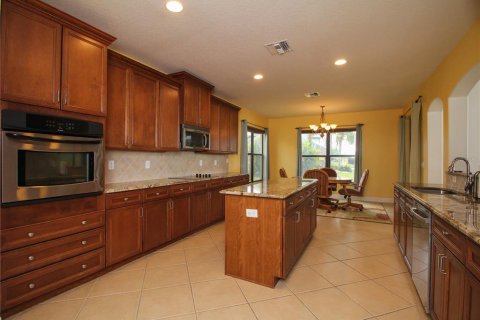 Villa ou maison à vendre à Merrit Island, Floride: 5 chambres, 374.02 m2 № 1083723 - photo 10