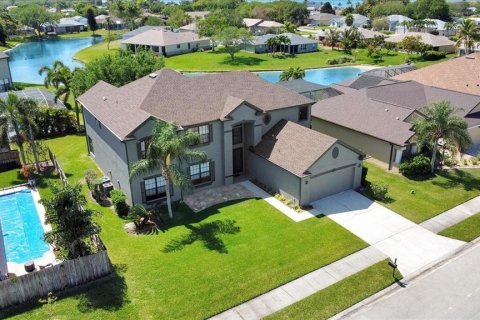 Villa ou maison à vendre à Merrit Island, Floride: 5 chambres, 374.02 m2 № 1083723 - photo 4