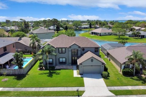 Villa ou maison à vendre à Merrit Island, Floride: 5 chambres, 374.02 m2 № 1083723 - photo 5