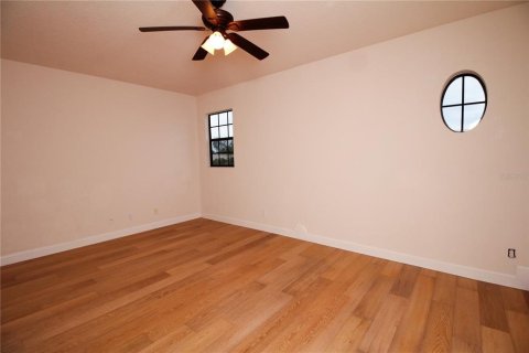 Casa en venta en Merrit Island, Florida, 5 dormitorios, 374.02 m2 № 1083723 - foto 28