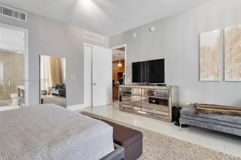 Copropriété à louer à Bal Harbour, Floride: 2 chambres, 156.54 m2 № 883700 - photo 16