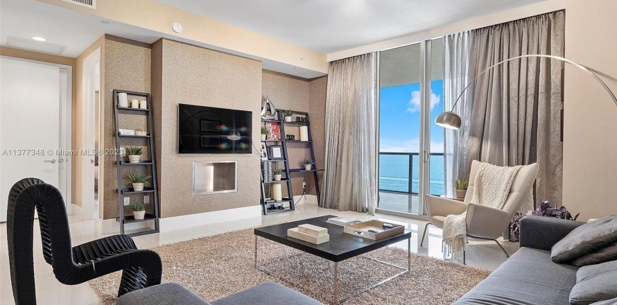 Condo in Bal Harbour, Florida, 2 bedrooms  № 883700