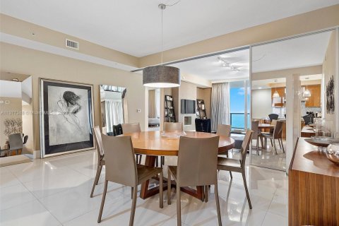 Copropriété à louer à Bal Harbour, Floride: 2 chambres, 156.54 m2 № 883700 - photo 14