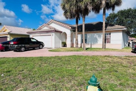 Casa en venta en Lauderhill, Florida, 3 dormitorios, 138.61 m2 № 1216787 - foto 4