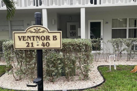 Condo in Deerfield Beach, Florida, 1 bedroom  № 1224452 - photo 2