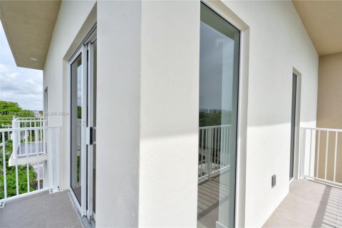 Condo in Miami Beach, Florida, 3 bedrooms  № 1271160 - photo 28