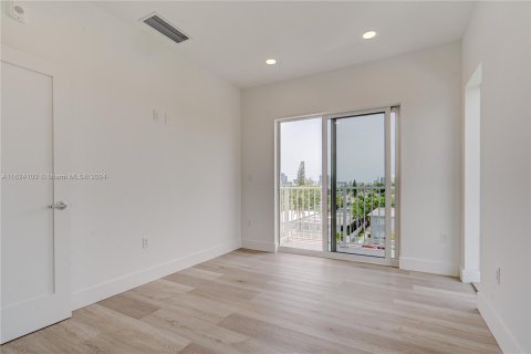 Condominio en venta en Miami Beach, Florida, 3 dormitorios, 158.31 m2 № 1271160 - foto 14