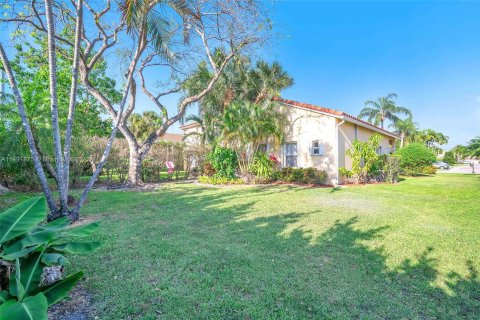 Villa ou maison à vendre à Pembroke Pines, Floride: 3 chambres, 137.68 m2 № 859821 - photo 27