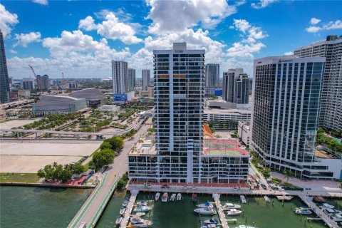 Copropriété à vendre à Miami, Floride: 40.88 m2 № 1291543 - photo 21