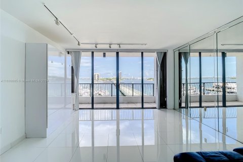 Condominio en venta en Miami, Florida, 40.88 m2 № 1291543 - foto 11