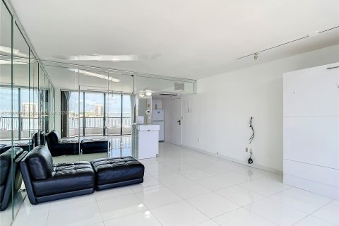 Condominio en venta en Miami, Florida, 40.88 m2 № 1291543 - foto 14