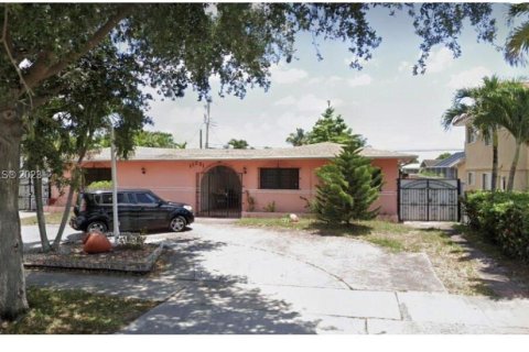 Купить коммерческую недвижимость в Хайалиа, Флорида 240.99м2, № 612048 - фото 2