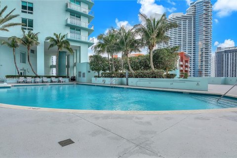 Купить кондоминиум в Майами, Флорида 1 спальня, 73.76м2, № 993902 - фото 26
