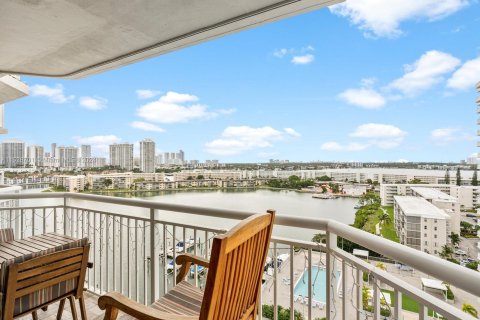 Copropriété à vendre à Aventura, Floride: 4 chambres, 221.76 m2 № 1004421 - photo 3