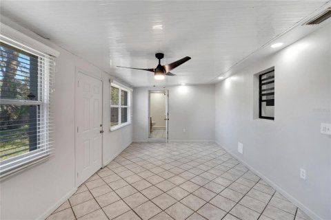 Casa en venta en Tampa, Florida, 3 dormitorios, 120.03 m2 № 1403196 - foto 10