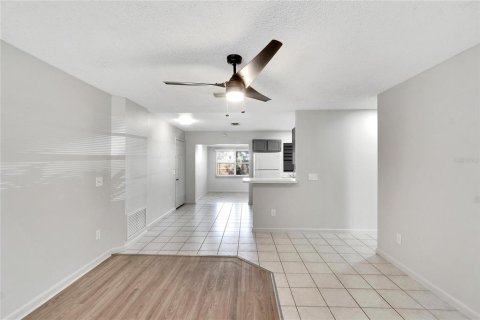 Casa en venta en Tampa, Florida, 3 dormitorios, 120.03 m2 № 1403196 - foto 3