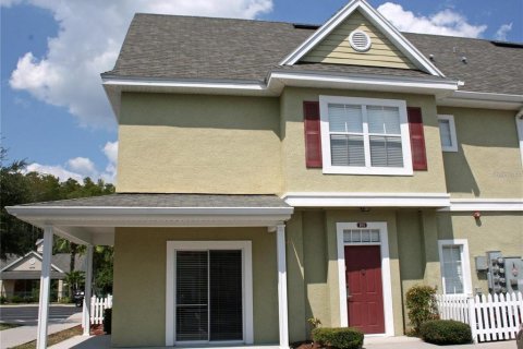 Townhouse in Kissimmee, Florida 4 bedrooms, 136.57 sq.m. № 999808 - photo 1