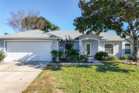 Villa ou maison à vendre à DeLand, Floride: 3 chambres, 155.89 m2 № 1338589 - photo 1