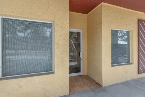 Commercial property in Tampa, Florida 1019.14 sq.m. № 429246 - photo 12