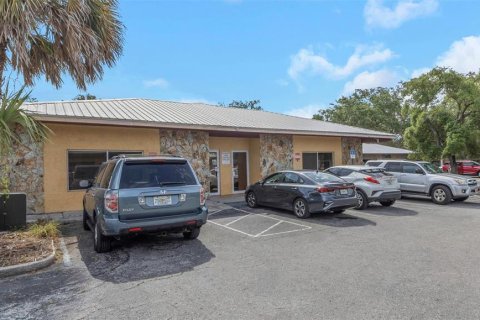 Commercial property in Tampa, Florida 1019.14 sq.m. № 429246 - photo 7