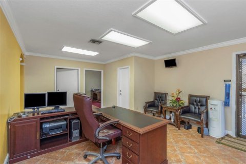 Immobilier commercial à vendre à Tampa, Floride: 1019.14 m2 № 429246 - photo 24