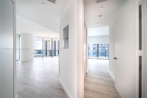 Condo in Miami, Florida, 2 bedrooms  № 1270187 - photo 27