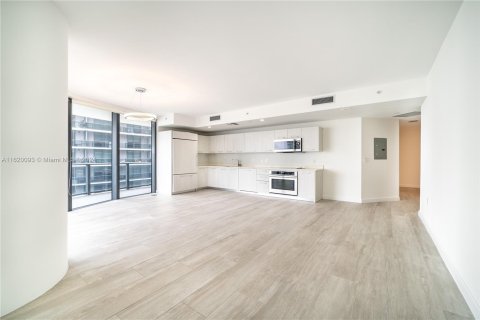 Condo in Miami, Florida, 2 bedrooms  № 1270187 - photo 6