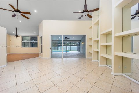 Casa en venta en Palm City, Florida, 3 dormitorios, 236.06 m2 № 1270189 - foto 12