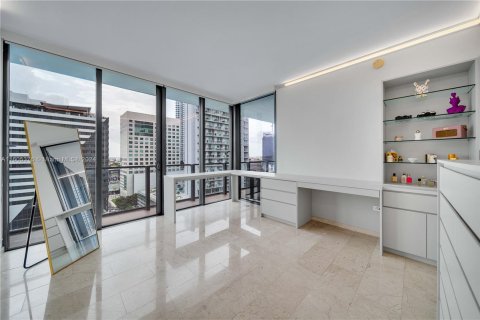 Condo in Miami, Florida, 3 bedrooms  № 1270188 - photo 18