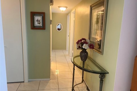 Copropriété à vendre à Fort Lauderdale, Floride: 2 chambres, 102.47 m2 № 1103562 - photo 29